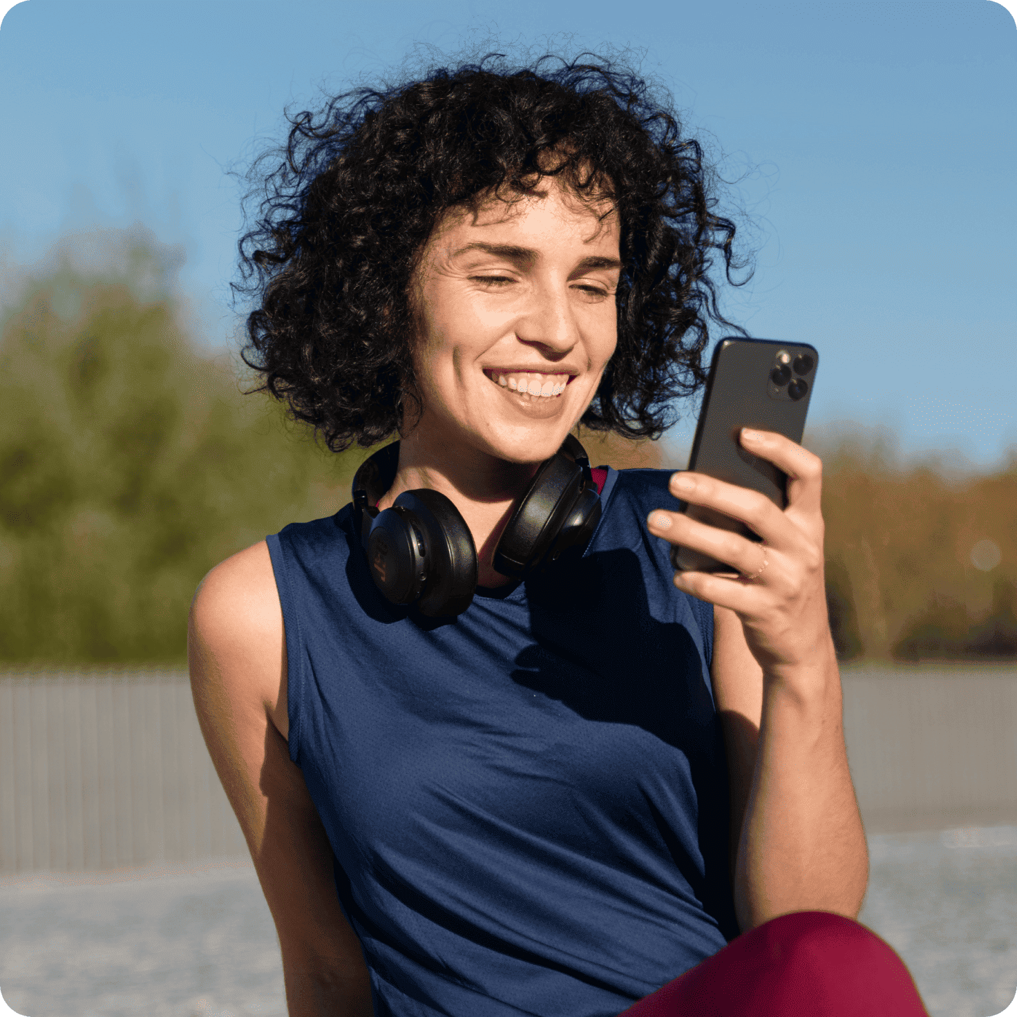 illustration with women using her phone